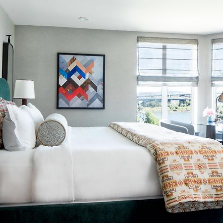 Kimpton Riverplace Hotel By Ihg Portland Bagian luar foto